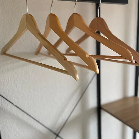 Apartman Grosses Apartment,ferienwohnung Mut 90 Qm2, Grosser Aufenthaltsbereich Fuer Firmen, Gruppen, Familien, Nahe Ulm, 3 Schlafzimmer, Wlan,hotel-tv,einzelbetten,garten,ruhige Lage,bettwaesche,handtuecher Inklusive,self Check-in,nahe Bwk,uni,legoland